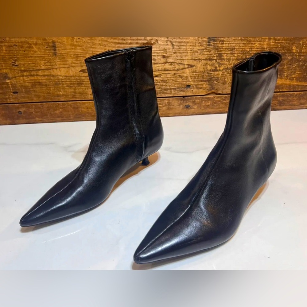 NWOT Zara Black Leather Pointed Toe Kitten Heel Boots - 38 US 7.5 -Never Worn!
